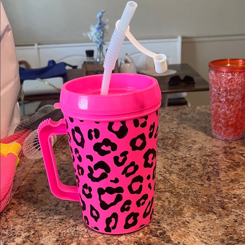 Pink Leopard Print Tumbler with Straw